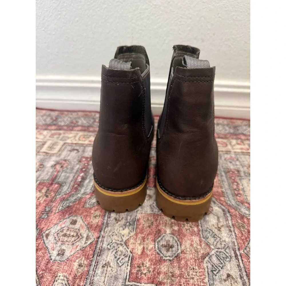 Chaco Fields Chelsea Boots Womens 7.5 Mahogany Brown Leather CH107428